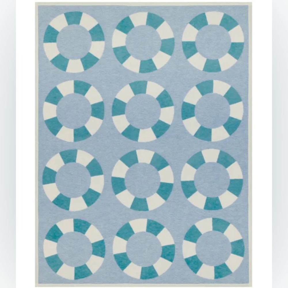 Chappy Wrap | Float Away Blue and White Throw Blanket